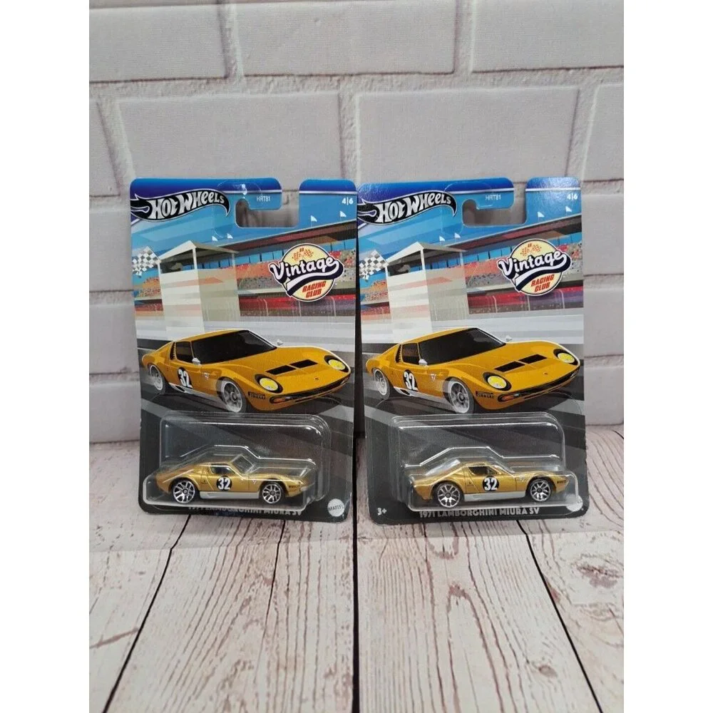 (2 Pack) 2024 Hot Wheels‎ 4/6 Vintage Racing Club 1971 Lamborghini Miura SV Gold